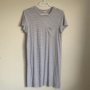 Nwt - Tshirt dress
